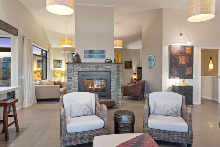 8 Beachview Grove Peka Peka_8