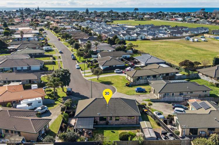 30 Ocean Crest Papamoa_17