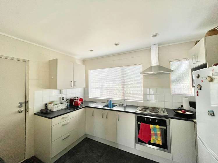 2/32 Stredwick Drive Torbay_1