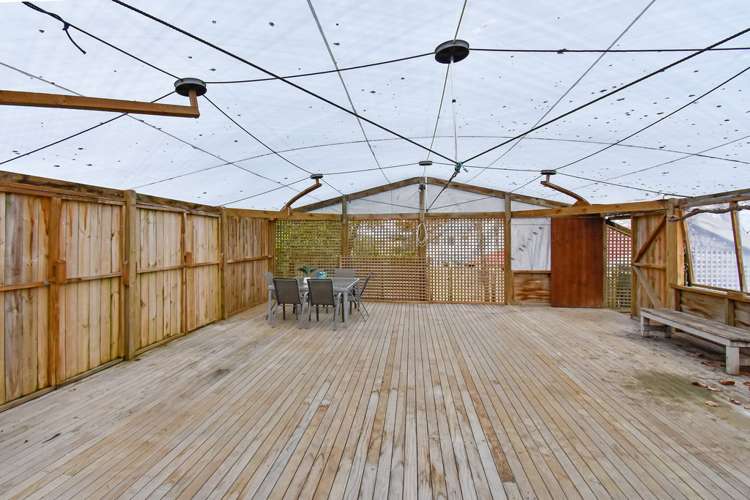 7 Deodar Place Totara Heights_12