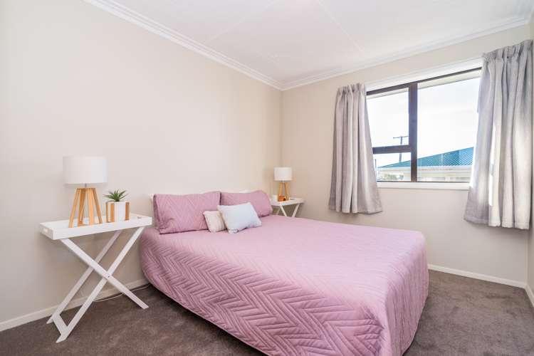 24 Gilkison Street Halfway Bush_10