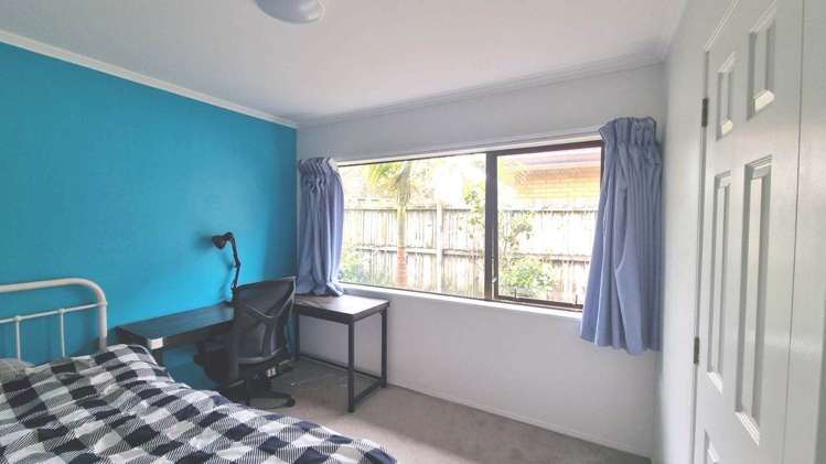 2/1 Britannia Place Half Moon Bay_8