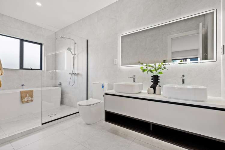 41 Surf View Crescent Red Beach_23