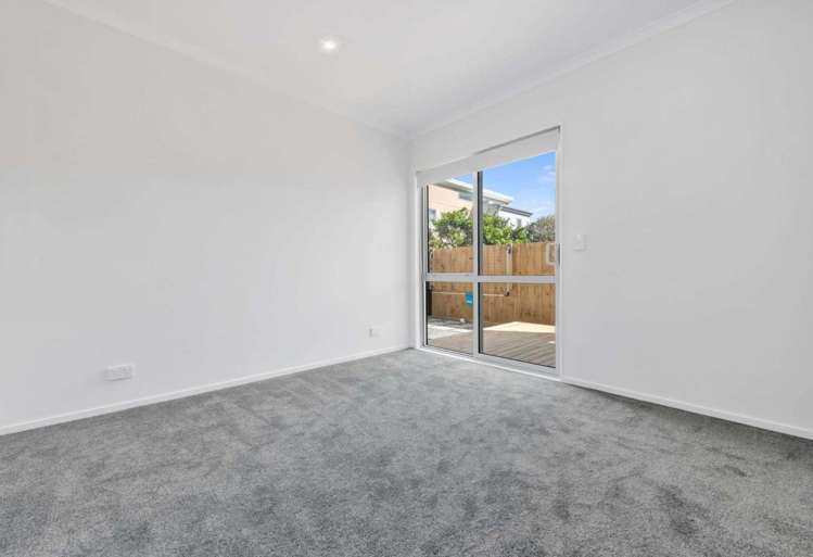 13B Sealord Place 2339_9