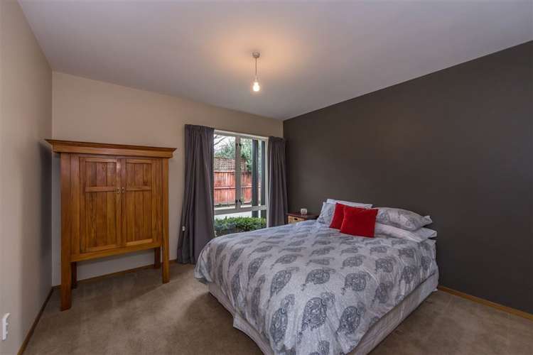 2/32a Bryndwr Road Fendalton_13