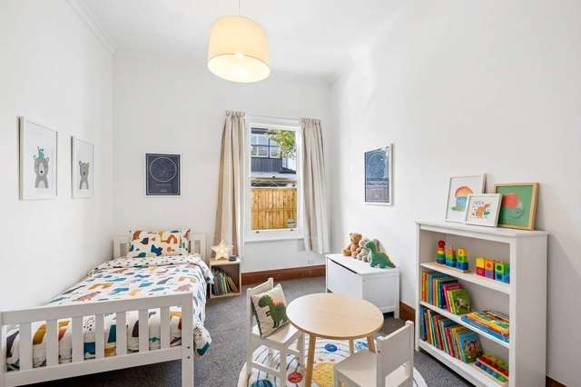 128 The Drive Epsom_4
