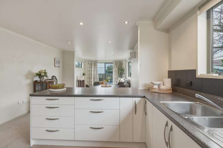 251A Oxford Street South Dunedin_7