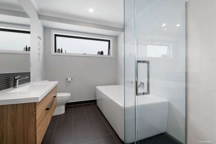 16 Boocock Crescent Orewa_17