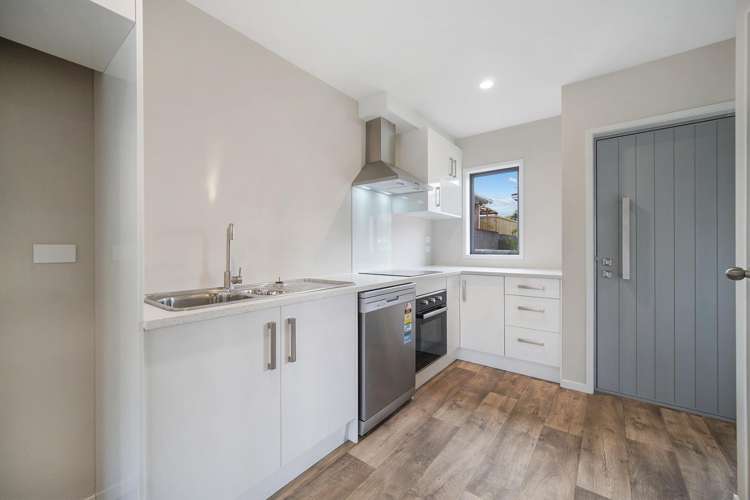 2/70 Clevedon Road Papakura_1