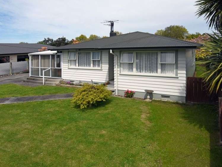 51 Intermediate Street Solway_21