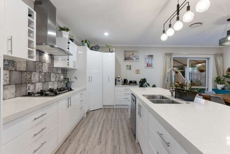 9 Bridget Court Red Beach_6