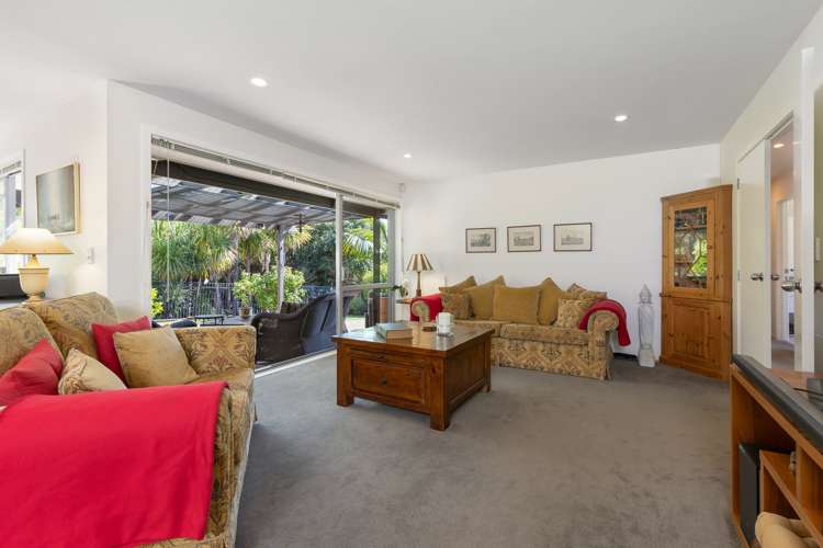 5 Fendalton Place Hatfields Beach_9