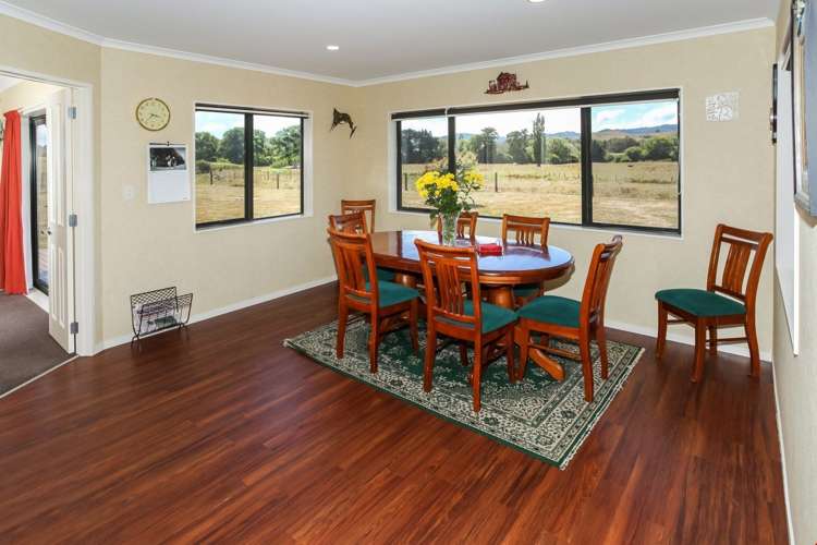 1898 Miranda Road Mangatangi_10