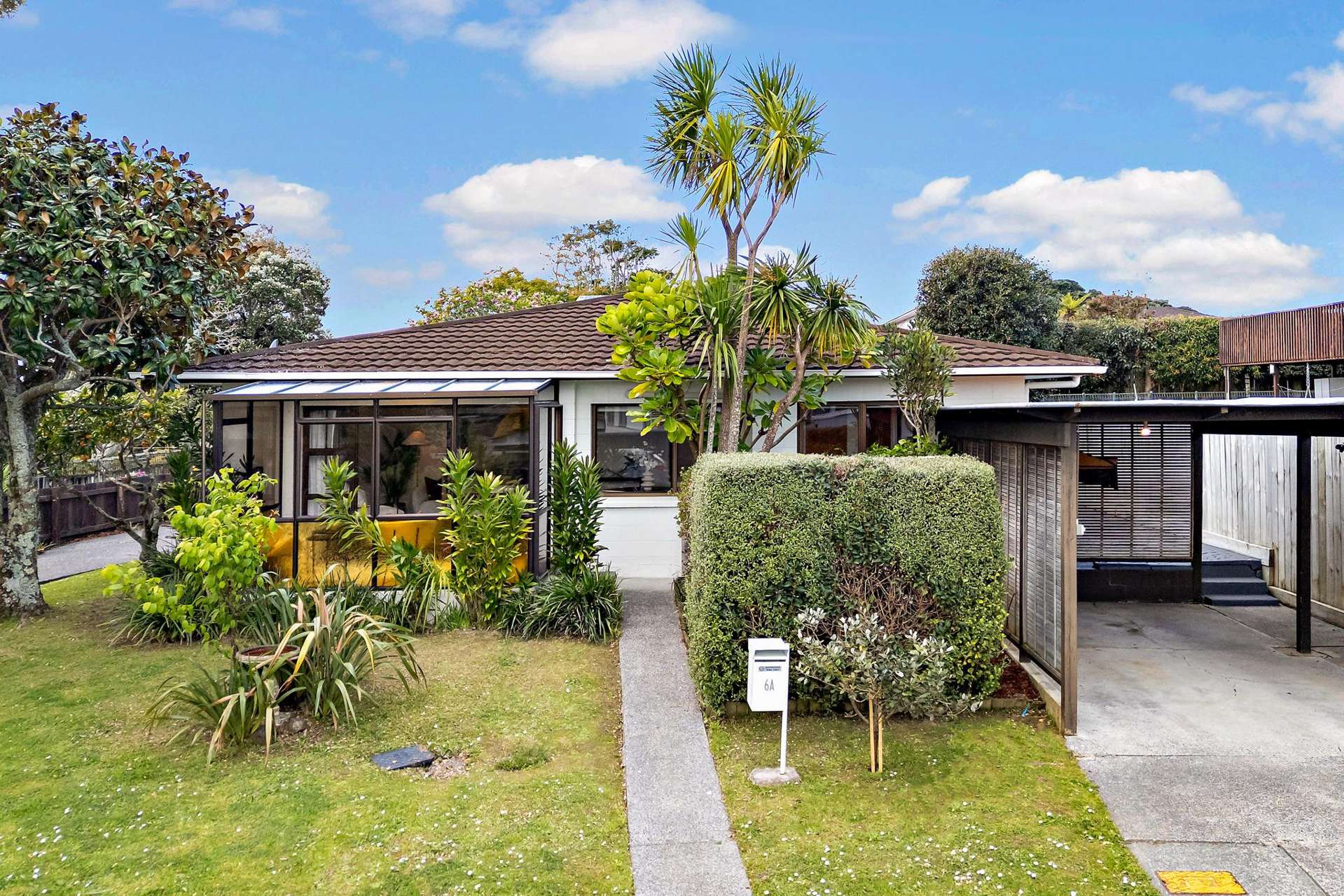 1/6 Pokapu Street Titirangi_0