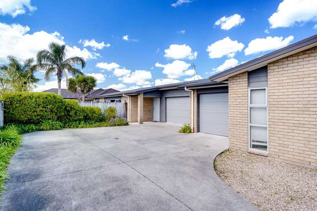 30 & 30A Sirius Crescent Rototuna North_1