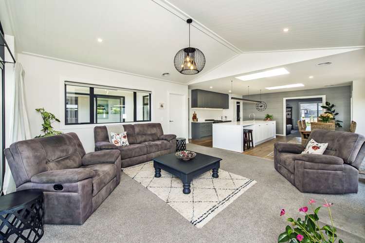 16 Vitalia Crescent Lincoln_8