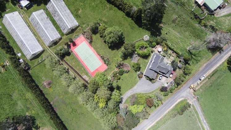 100 Walker Road Opaheke_3