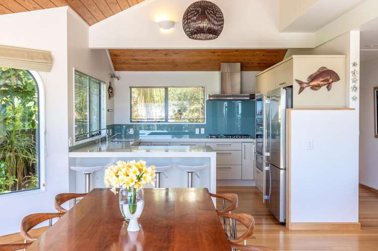 2 Seventh Avenue Onetangi_6