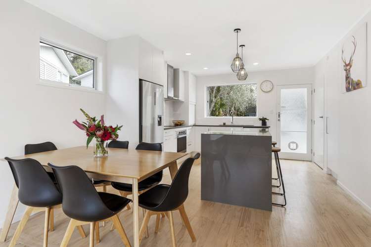 85 Vandeleur Avenue Birkdale_21