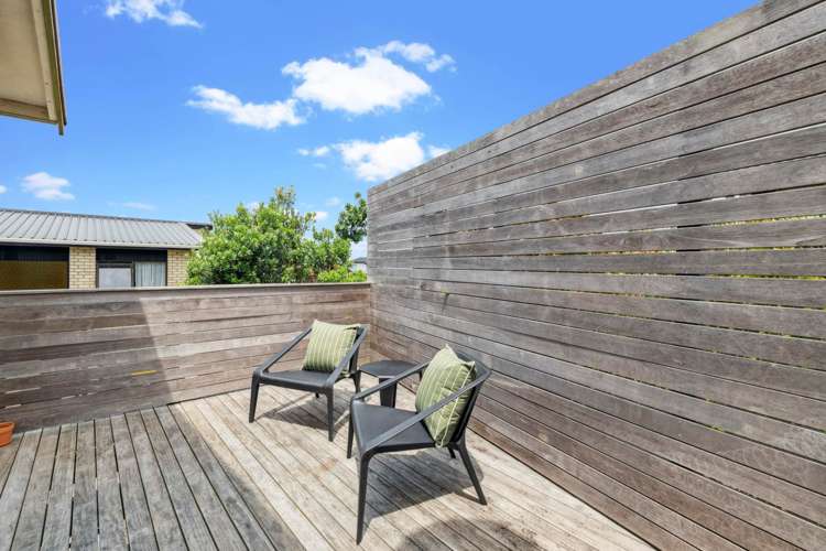 2/2 Marama Street Castor Bay_9