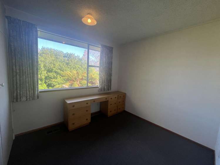 8 Comries Road 1053_9