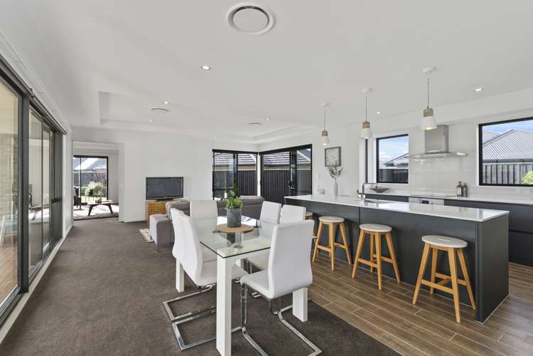 33 Faulks Drive Lincoln_3