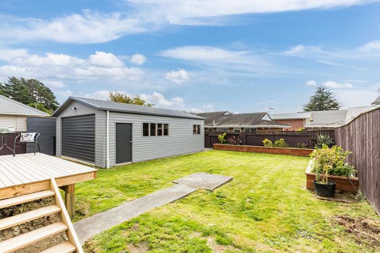 383 George Street Stokes Valley_17