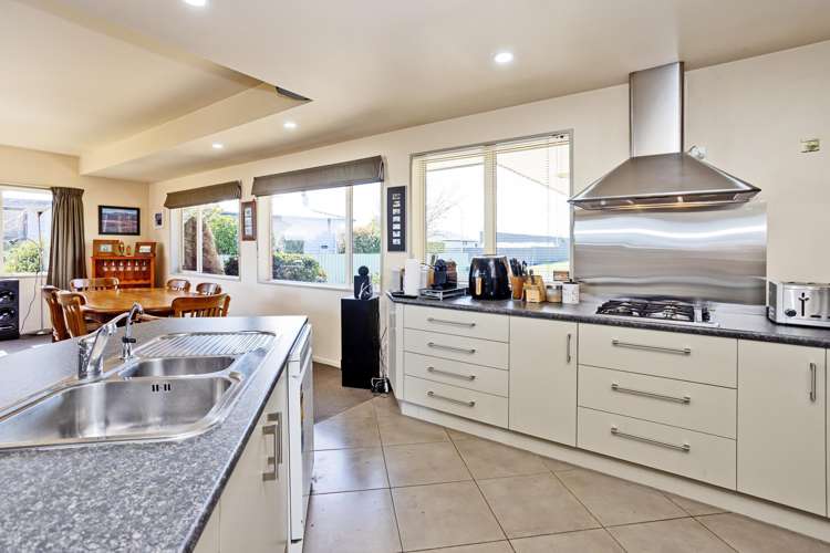 202 Paterson Street Grasmere_4