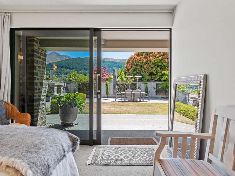 544 Peninsula Road Kelvin Heights_12