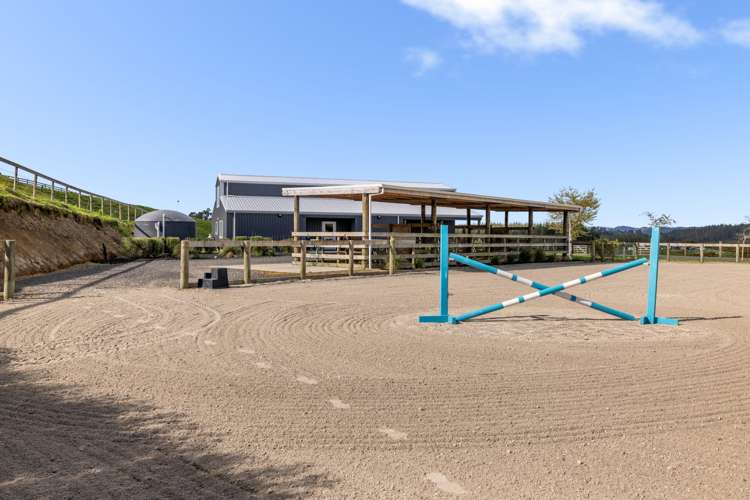 16 Betty May Drive Pyes Pa_21