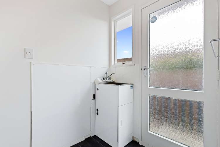 17 Seadown Crescent Amberley_13