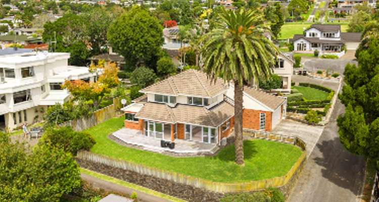 232 Welcome Bay Road_0