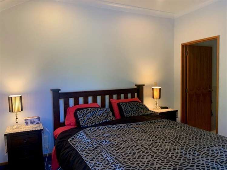 6 River Oaks Place Pukete_34