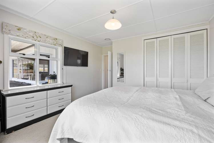 115 The Ridgeway Stoke_12