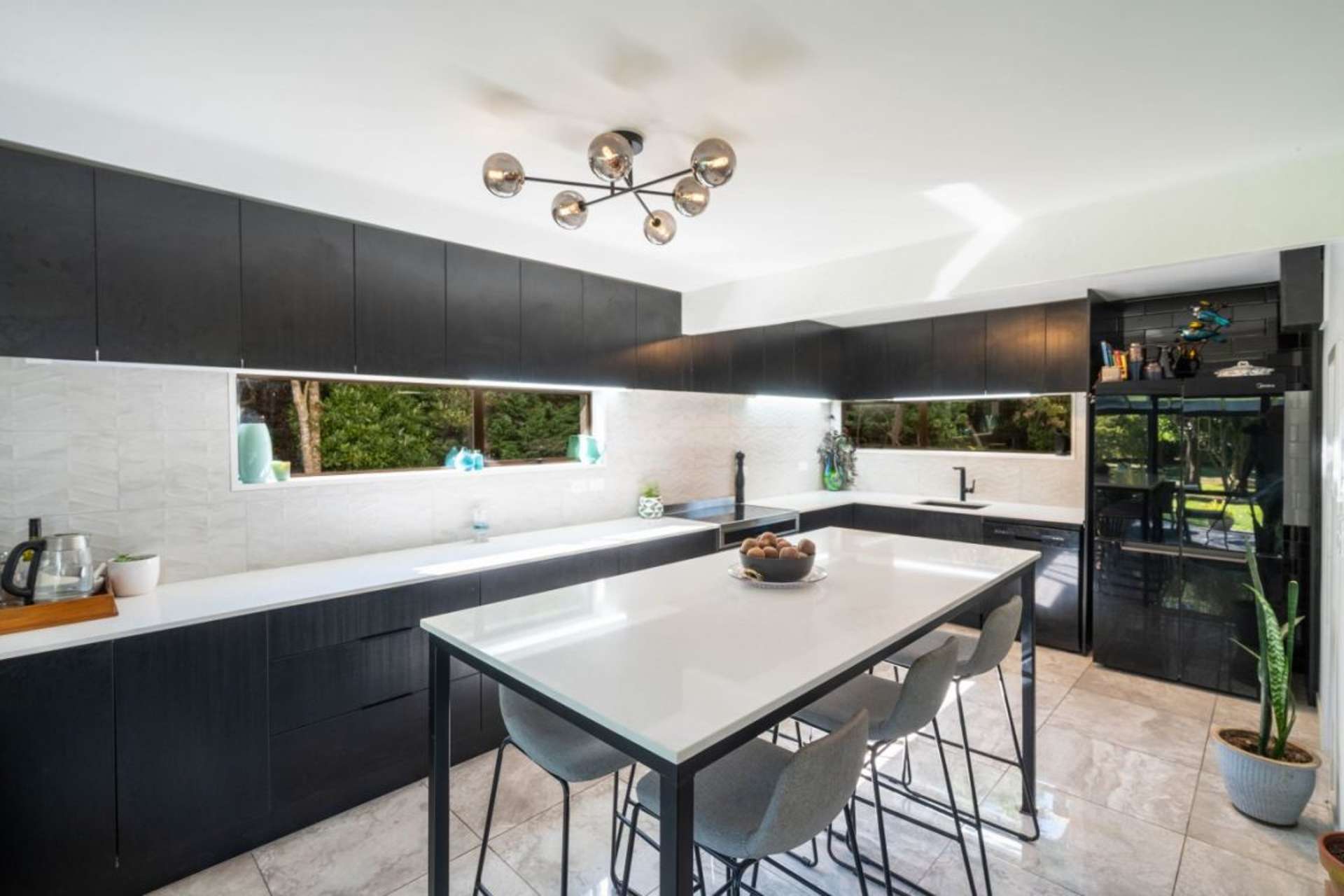 464 Lake Road South Leeston_0