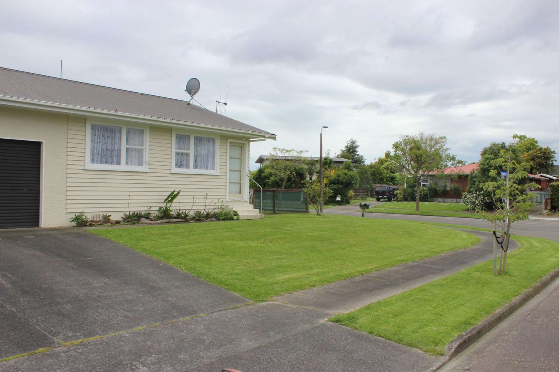 80a Wikiriwhi Crescent Awapuni_0