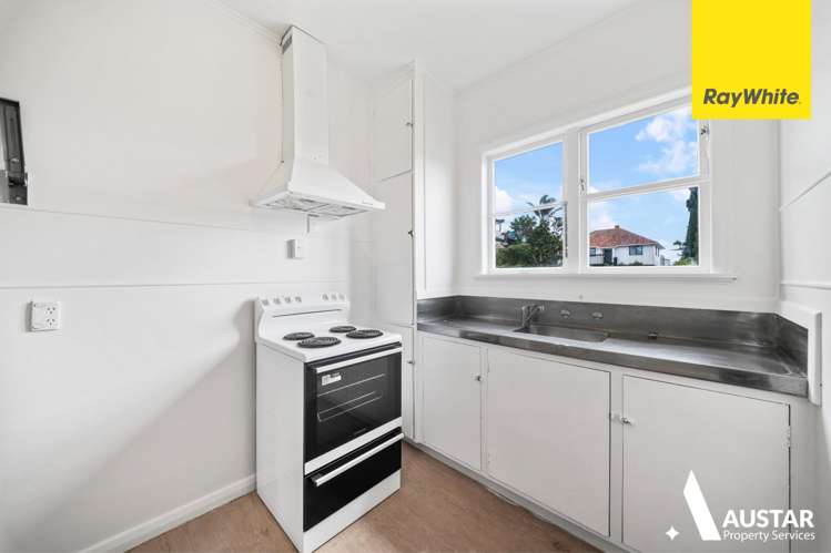 7 Rukutai Street Orakei_6