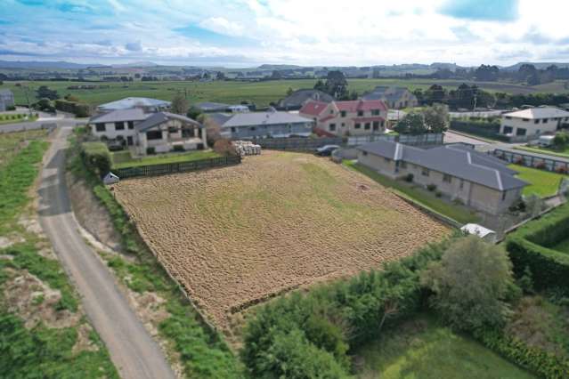 CLAIM NUMBER 1 IN A GREAT LOCATION!