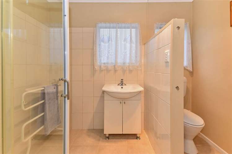 27 Chrisarda Place Red Hill_11