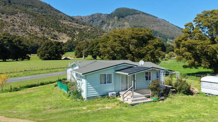 574 East Takaka Road East Takaka_18