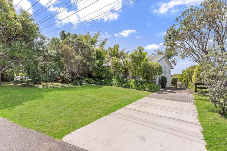 899 East Coast Road_0