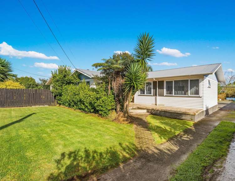 5 Clark Street Hikurangi_10