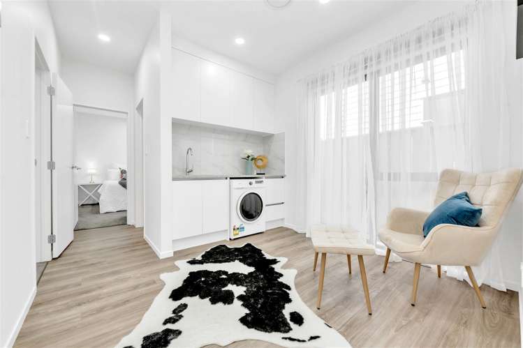 8 Repehina Road Flat Bush_14