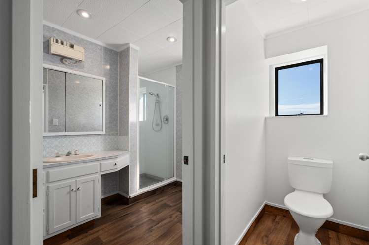 53 Heron Avenue East Matua_15