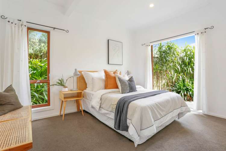 159 Scenic Drive Titirangi_9
