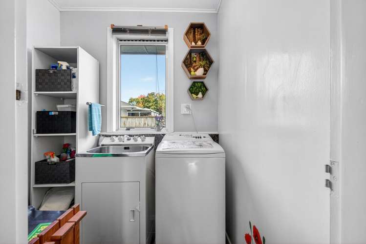 7 Totara Park Road Clouston Park_20