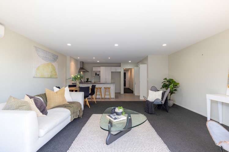 2/39 Gallaghan Close Wigram_5