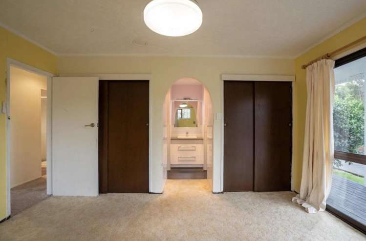 102 Taupahi Road 11211_7