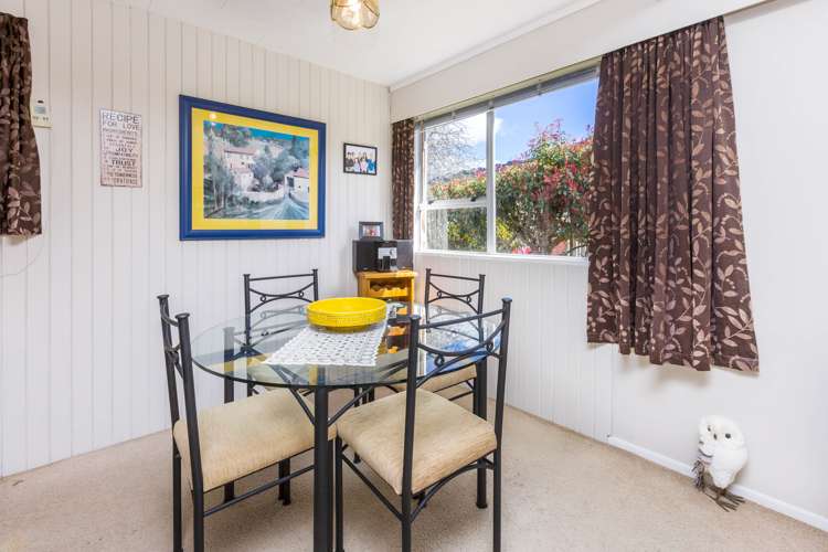 1/9 Denver Grove Totara Park_8
