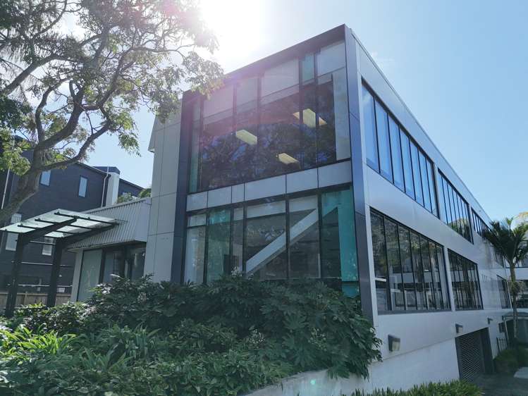 132 Hurstmere Road Takapuna_12